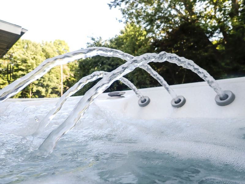 Spa-Like Whirlpool Tub